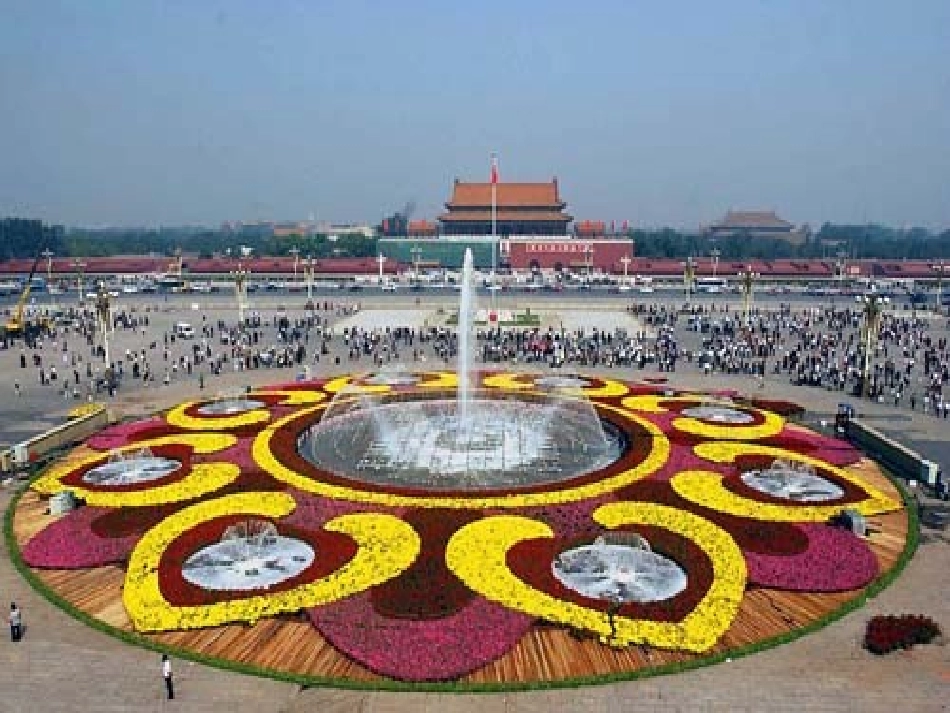 《祖国啊,我亲爱的祖国》PPT课件[鲁教版九年级语文下册]_第2页