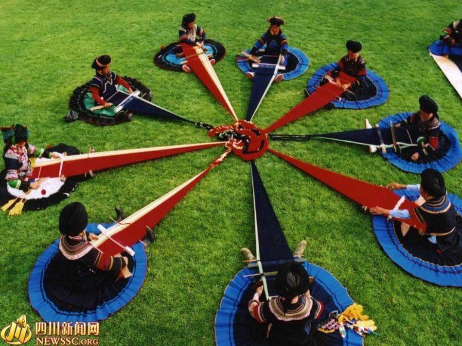 《赶圩归来啊哩哩》PPT课件[五年级音乐上册]_第2页